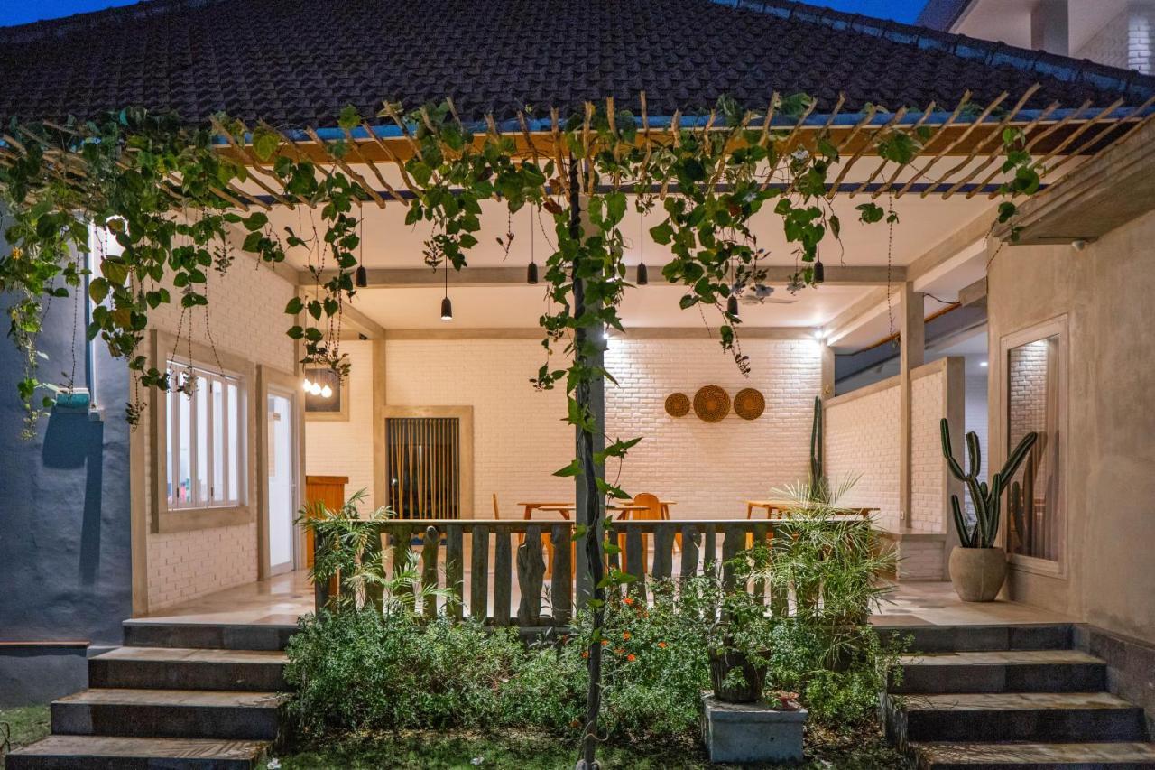 קנגו Berawa Dini Guesthouse מראה חיצוני תמונה