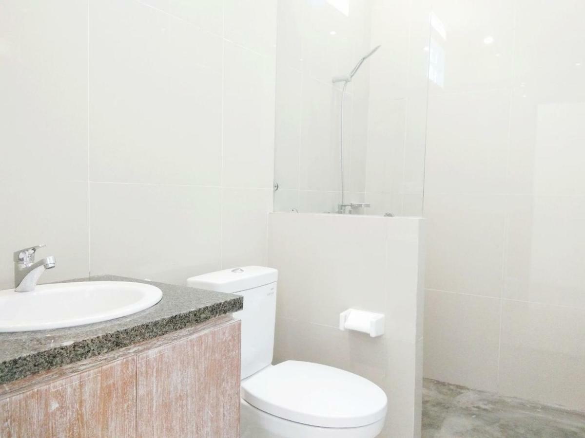 קנגו Berawa Dini Guesthouse מראה חיצוני תמונה