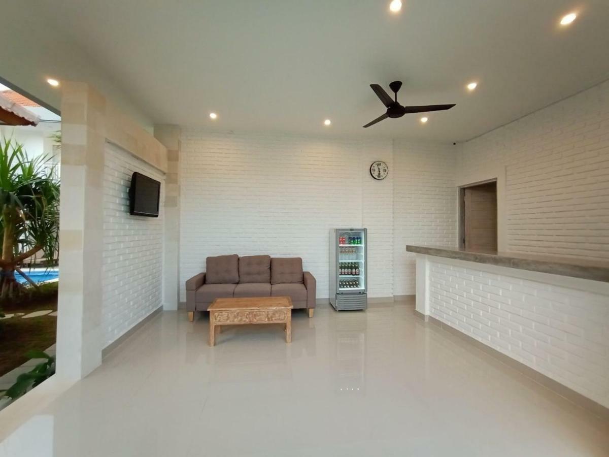 קנגו Berawa Dini Guesthouse מראה חיצוני תמונה